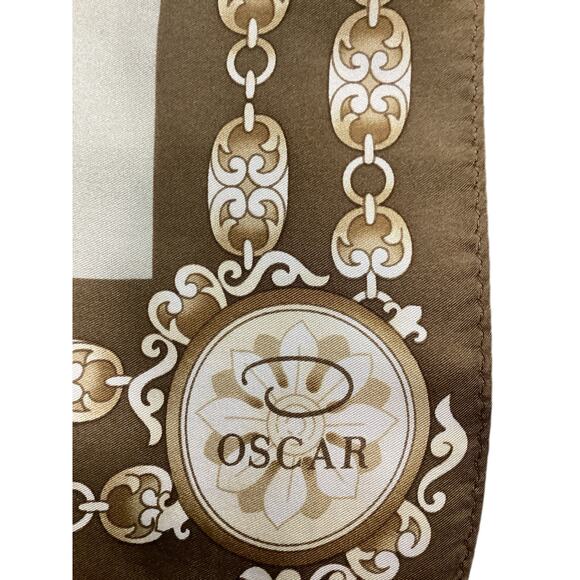 Gorgeous Oscar de la Renta Beige And Brown Square Silk Scarf - Picture 2 of 3